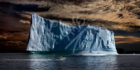 Durrells iceberg panorama